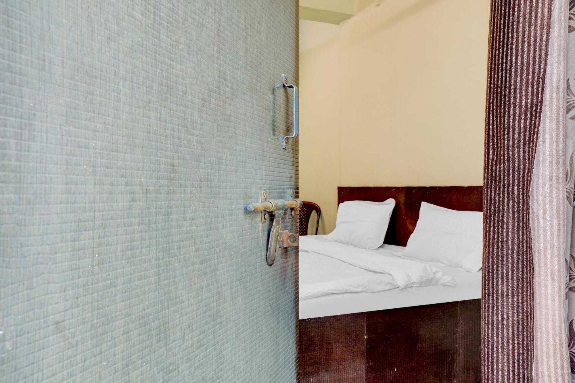 Hotel O Shree Radha Guest House Jhansi Exterior photo