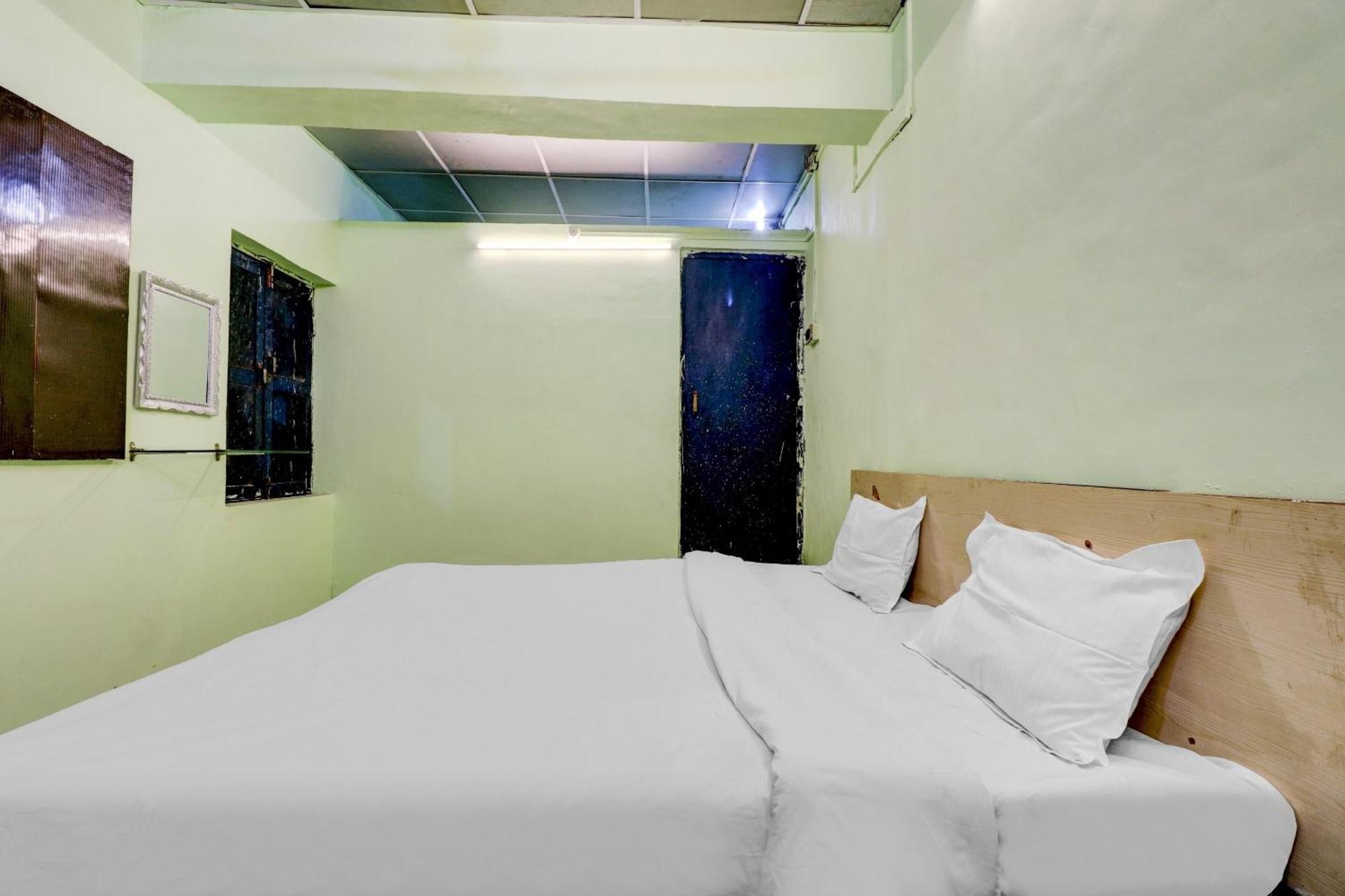 Hotel O Shree Radha Guest House Jhansi Exterior photo